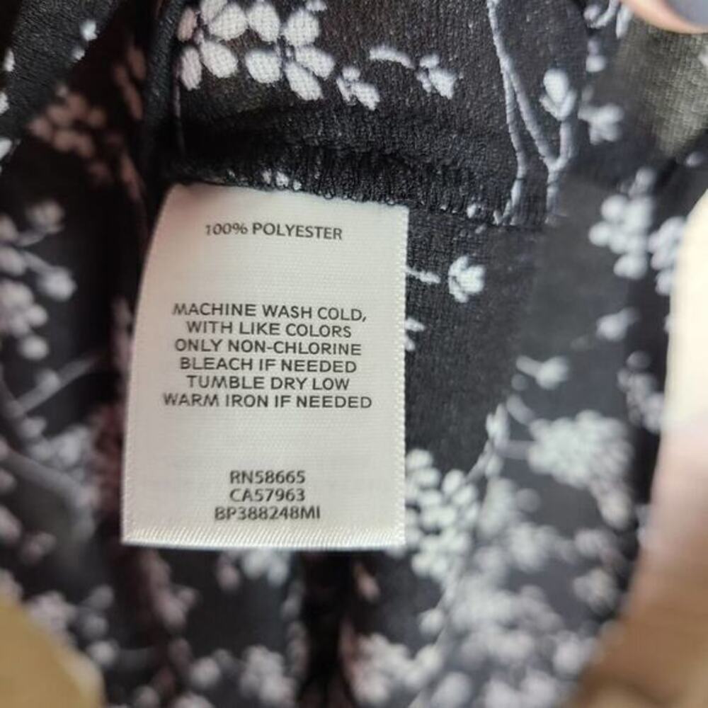 NWT BP Sheer Black Floral Button Down Collar Top Medium - Picture 5 of 6